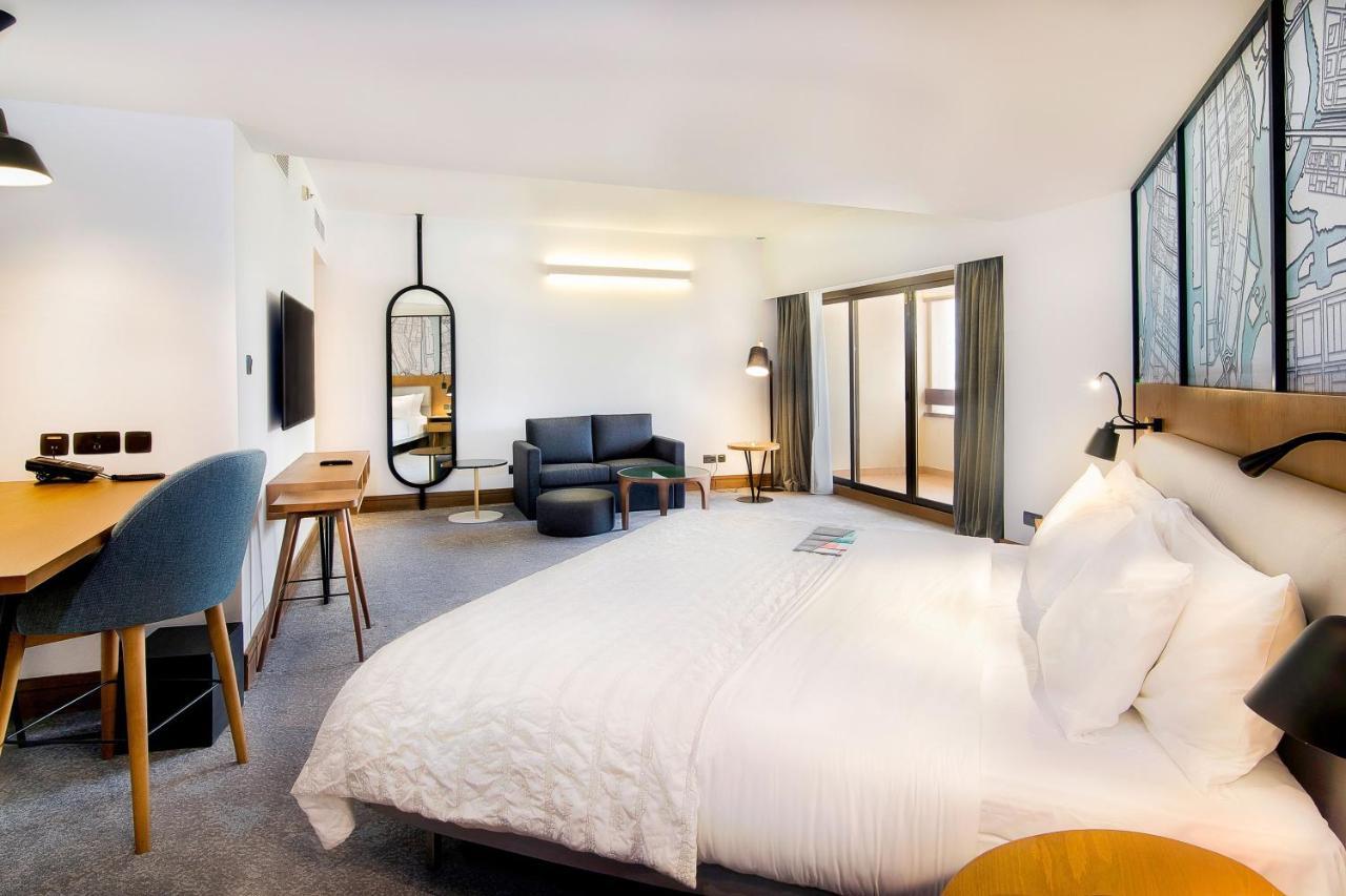 Suite Junior avec Accès au Salon Club