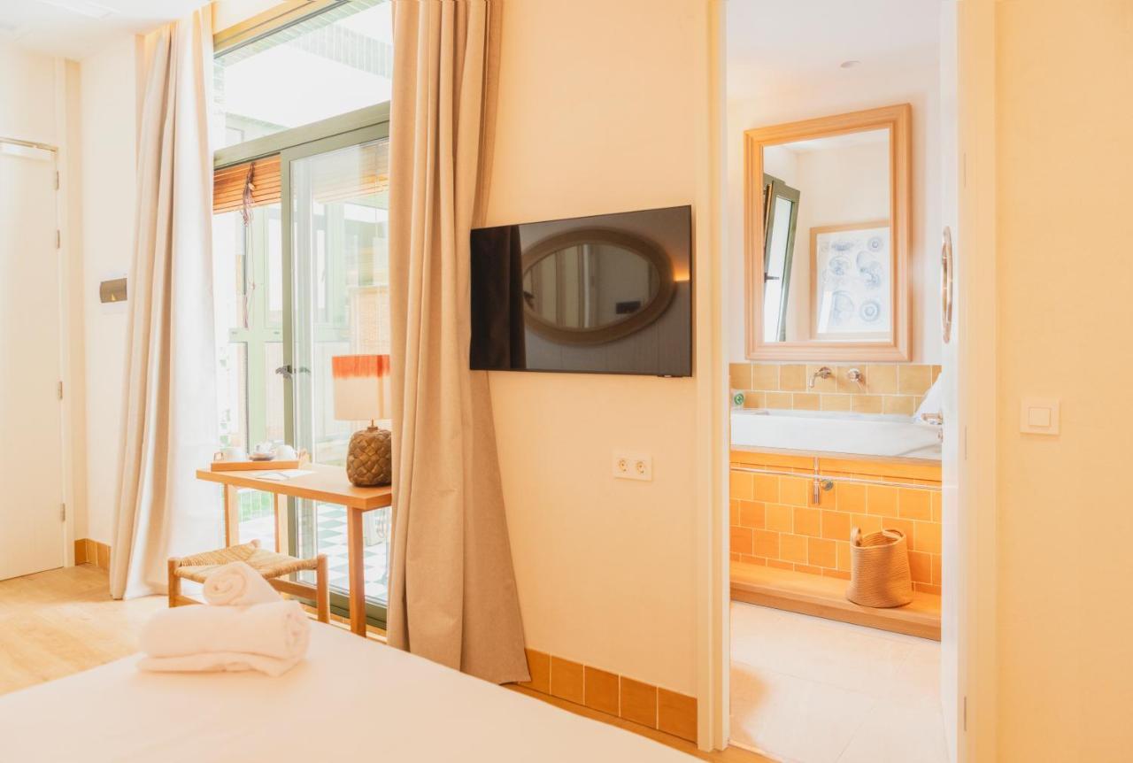 Double or Twin Room,1413820370:JPEG
