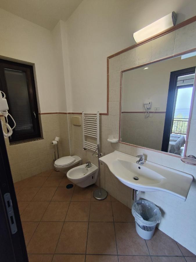 Triple Room with Sea View
