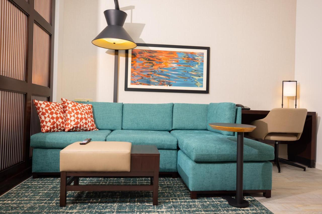 King Room with Sofa Bed and Roll-In Shower - Disability Access