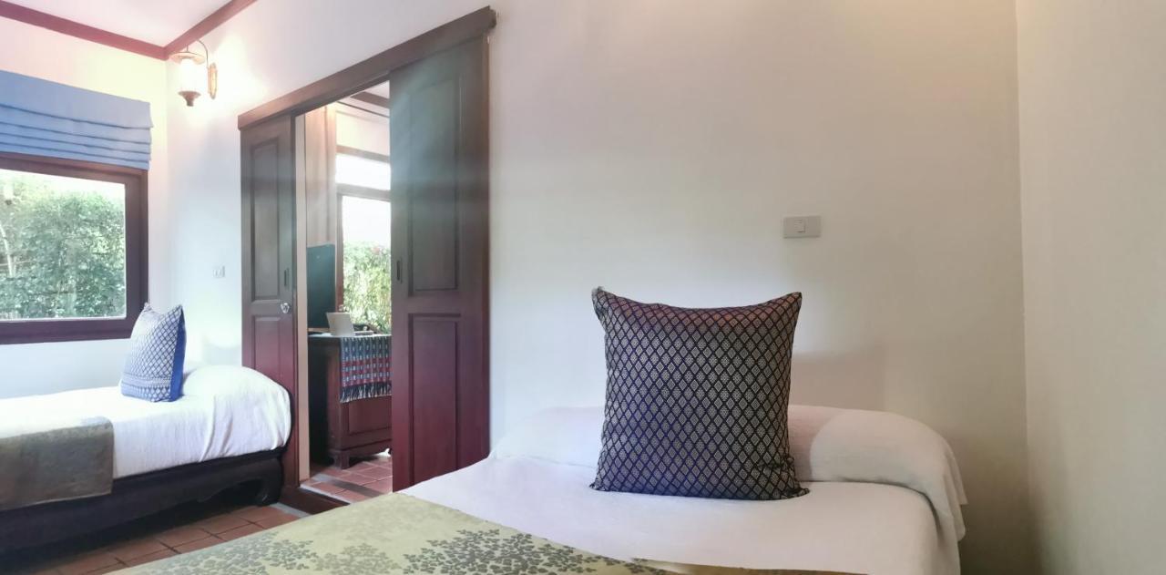 Gold Antique Extra-Bedroom-Downstairs Forest View