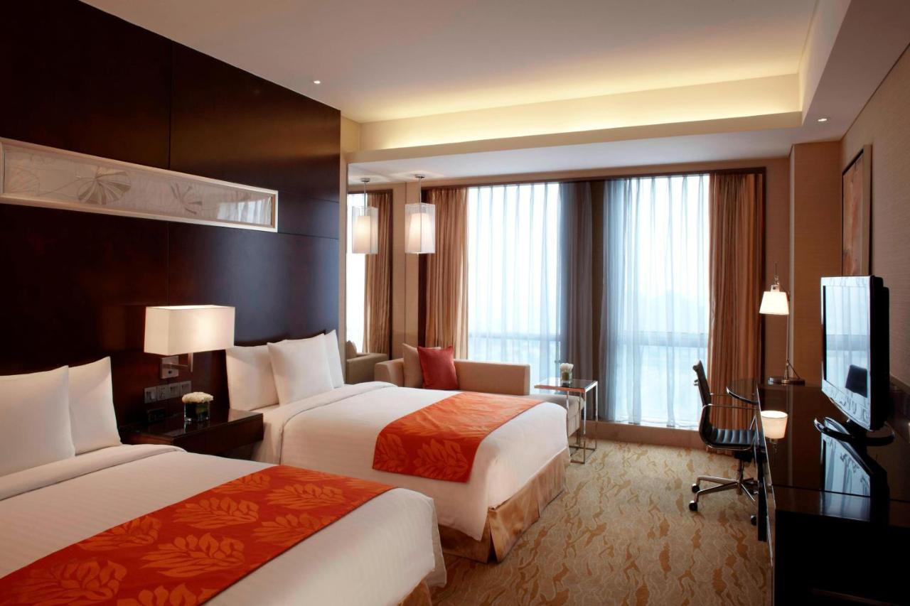 Deluxe Twin Room with Two Double Beds