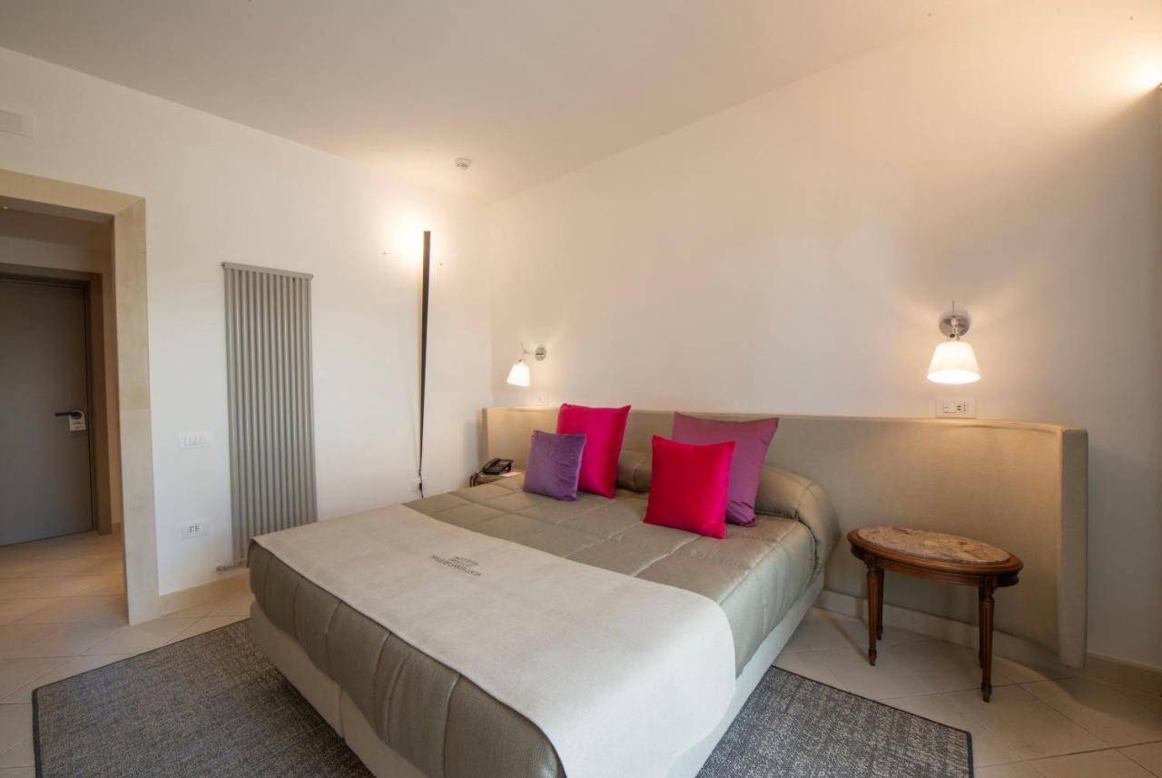 Superior Double or Twin Room,1419318441:JPEG