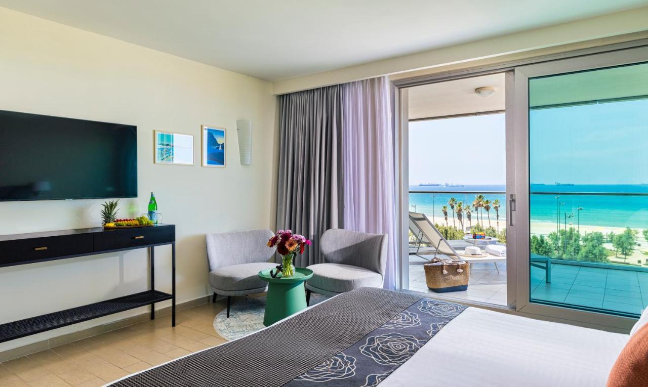 Deluxe Double Room with Balcony and Sea View
