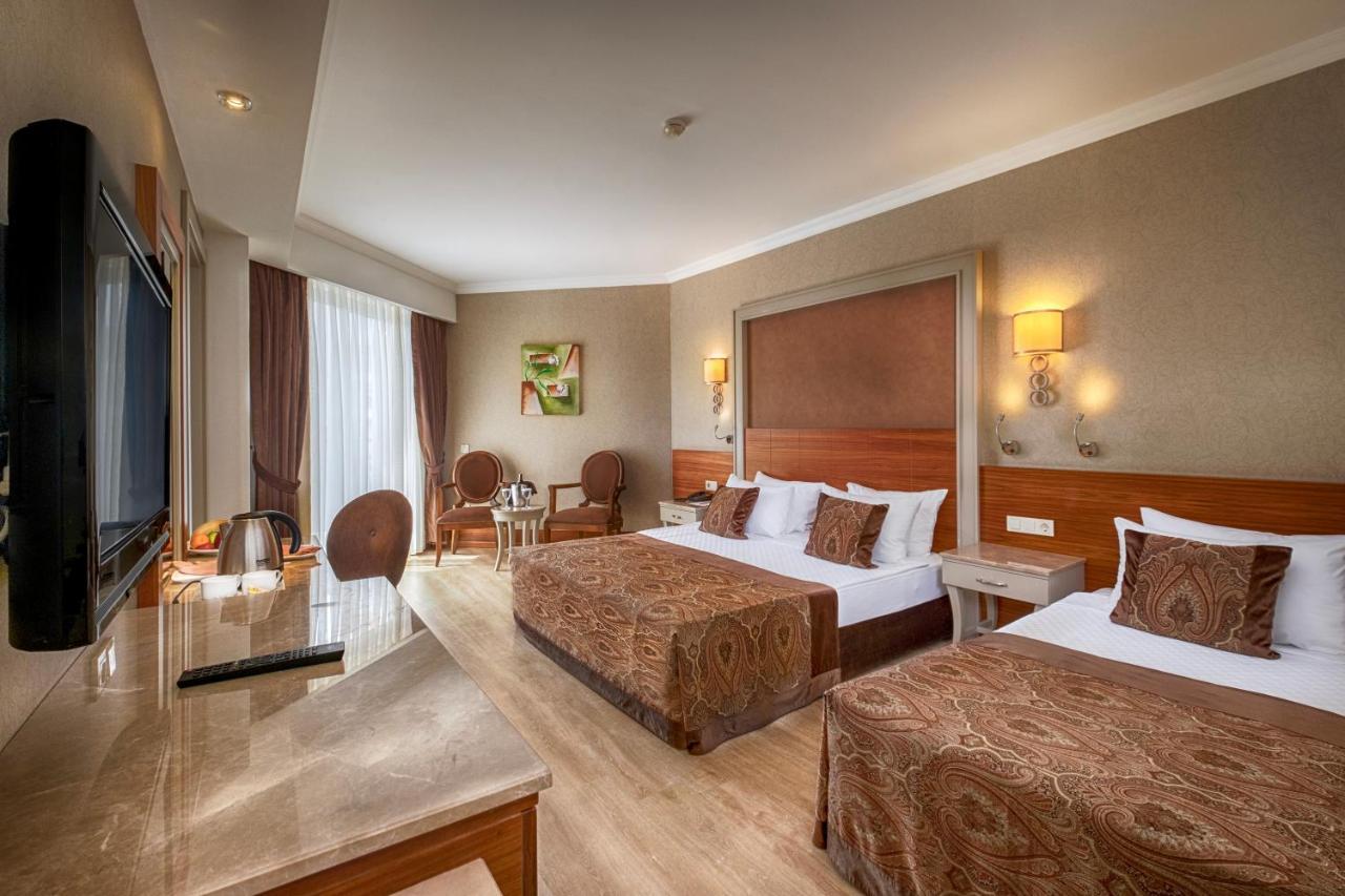 Habitación Familiar con balcón