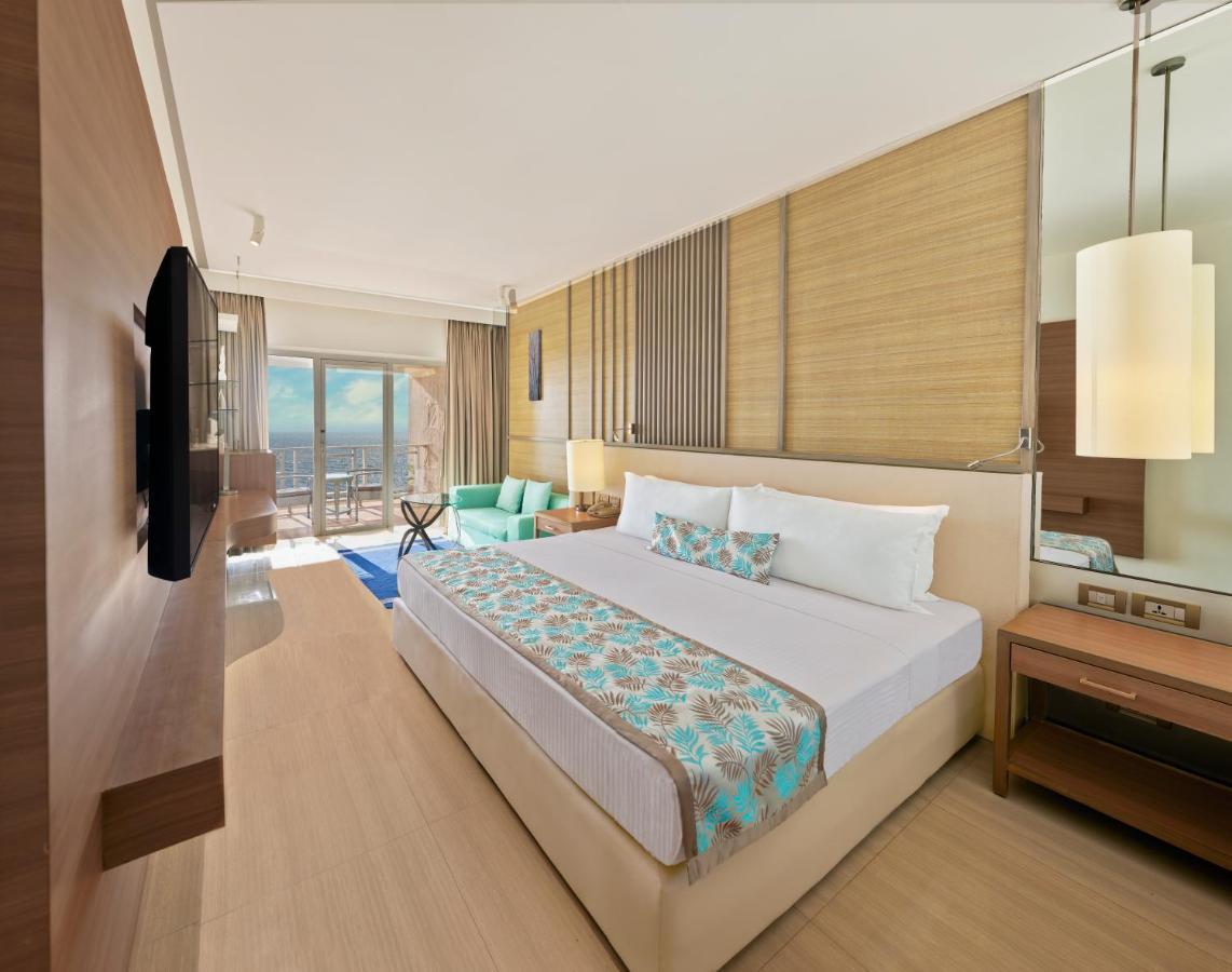 Premium Beach View, Balcony with Complimentary Hi-Tea and 10% discount on Food & Beverages