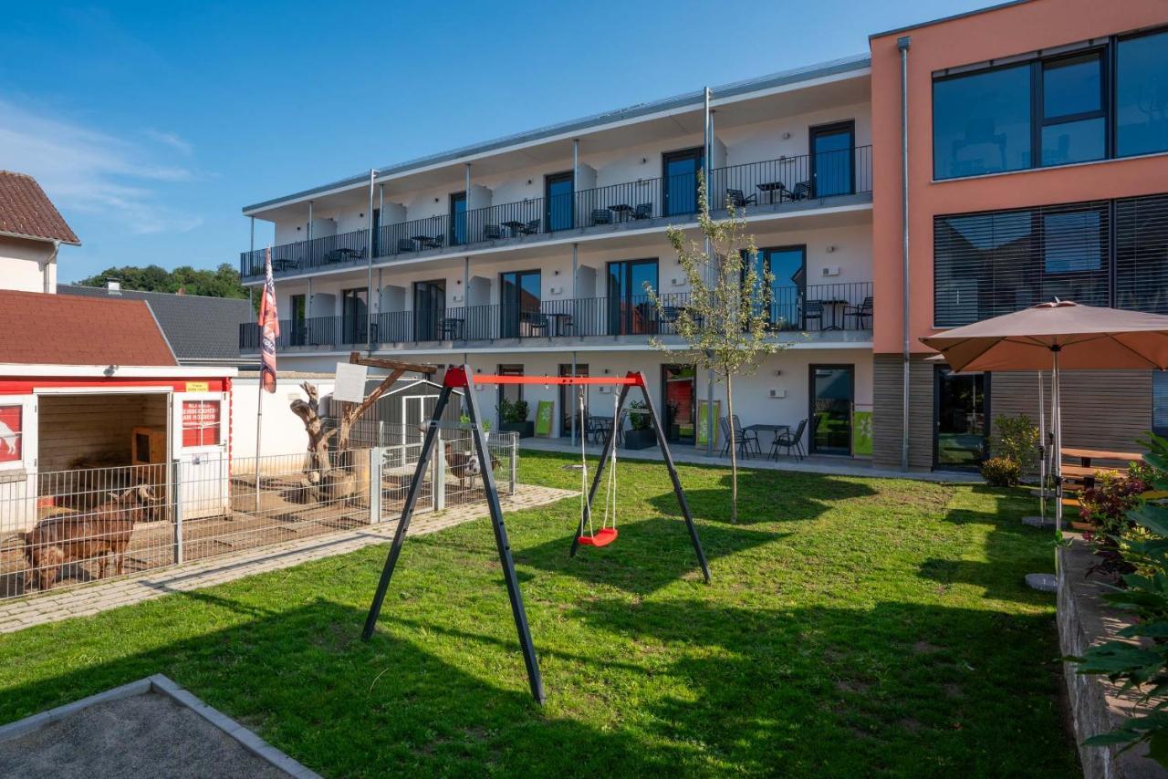 Apartment mit Terrasse