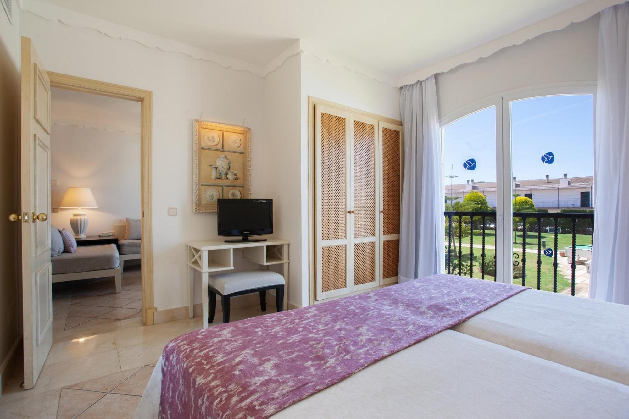 One-Bedroom Suite Pool View