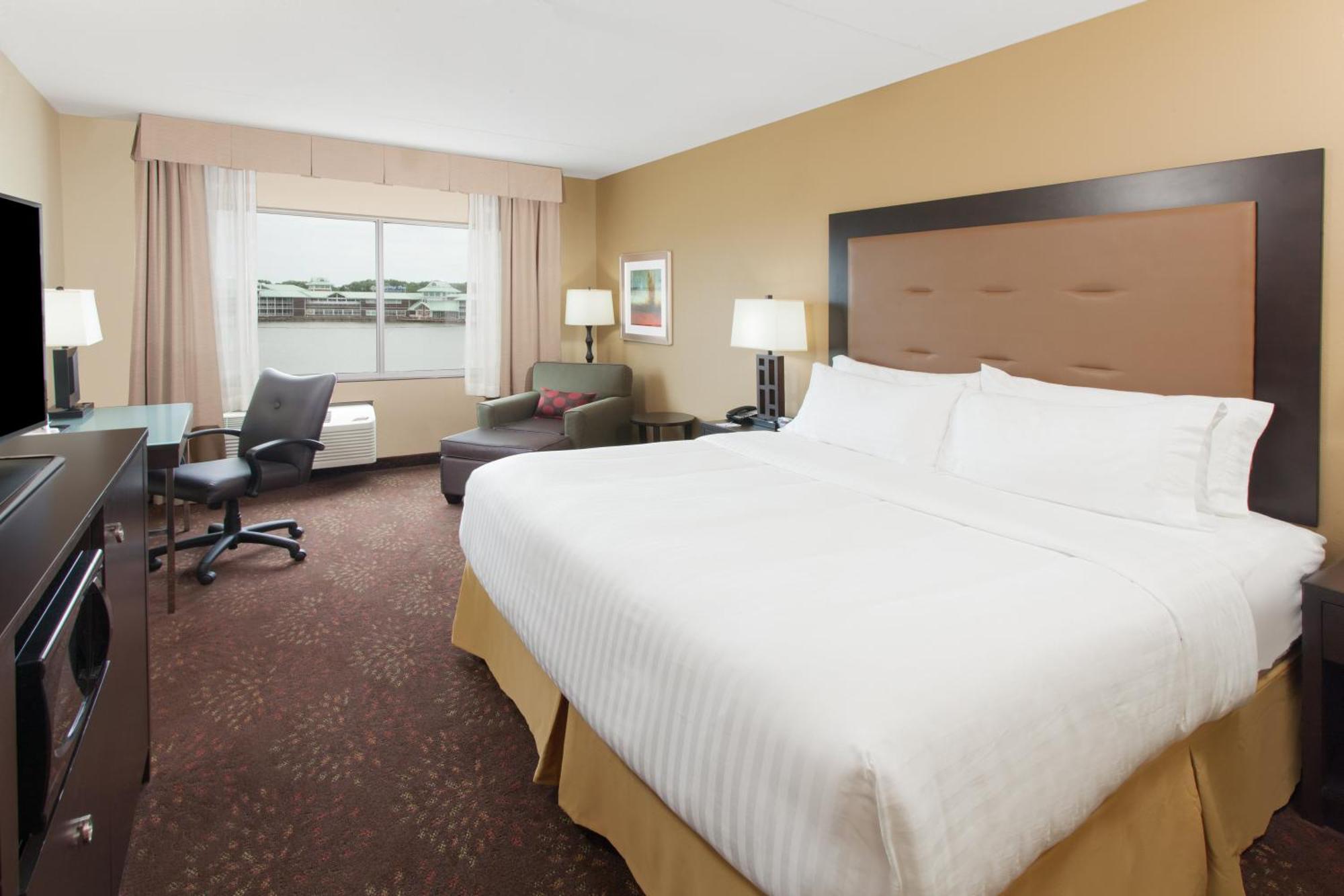 Standard King Room