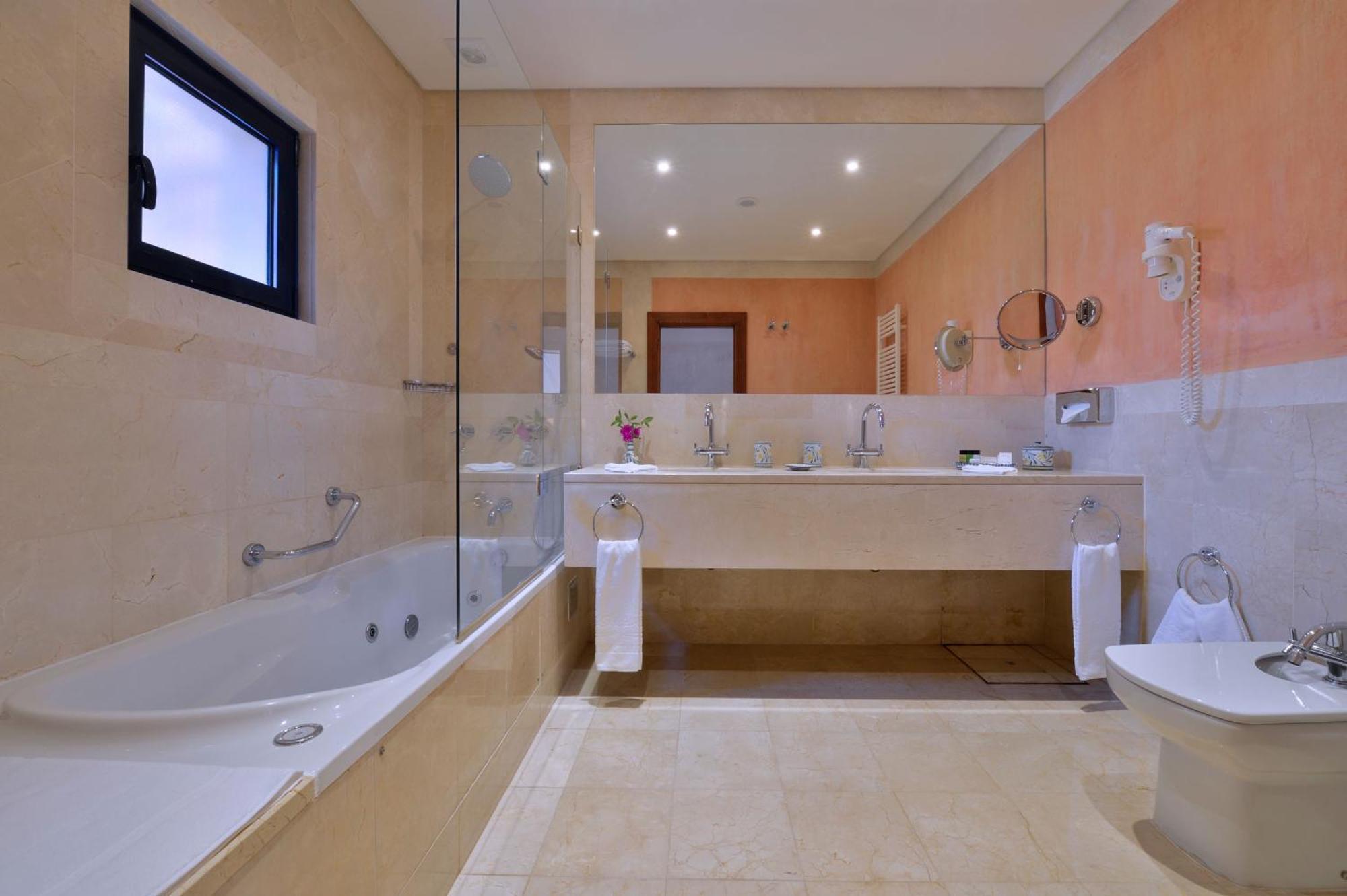 Triple Suite Garden View