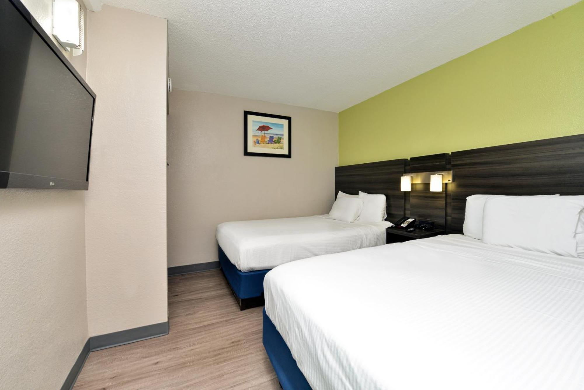 Suite with Two Double Beds and Balcony