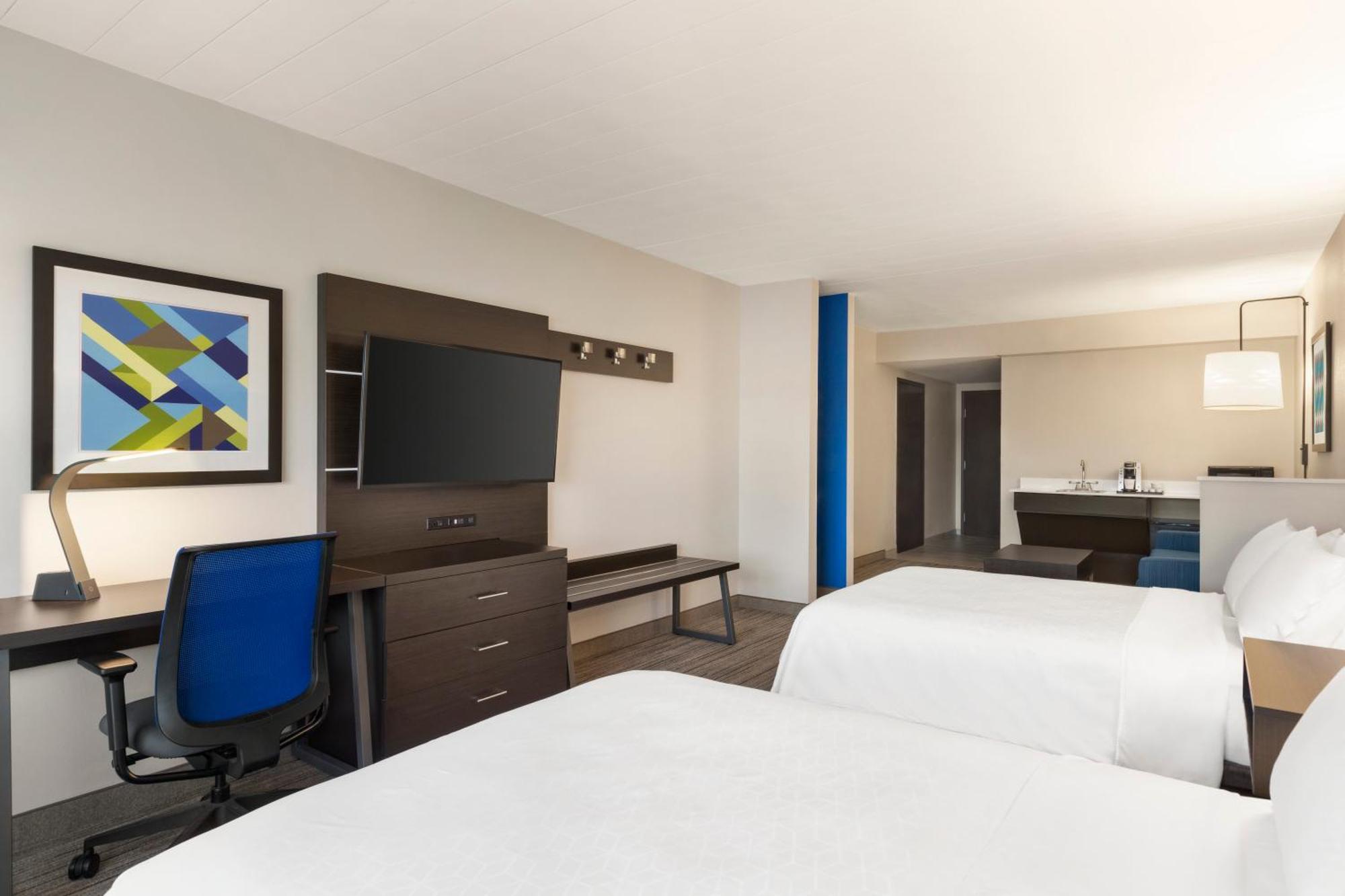 Queen Suite