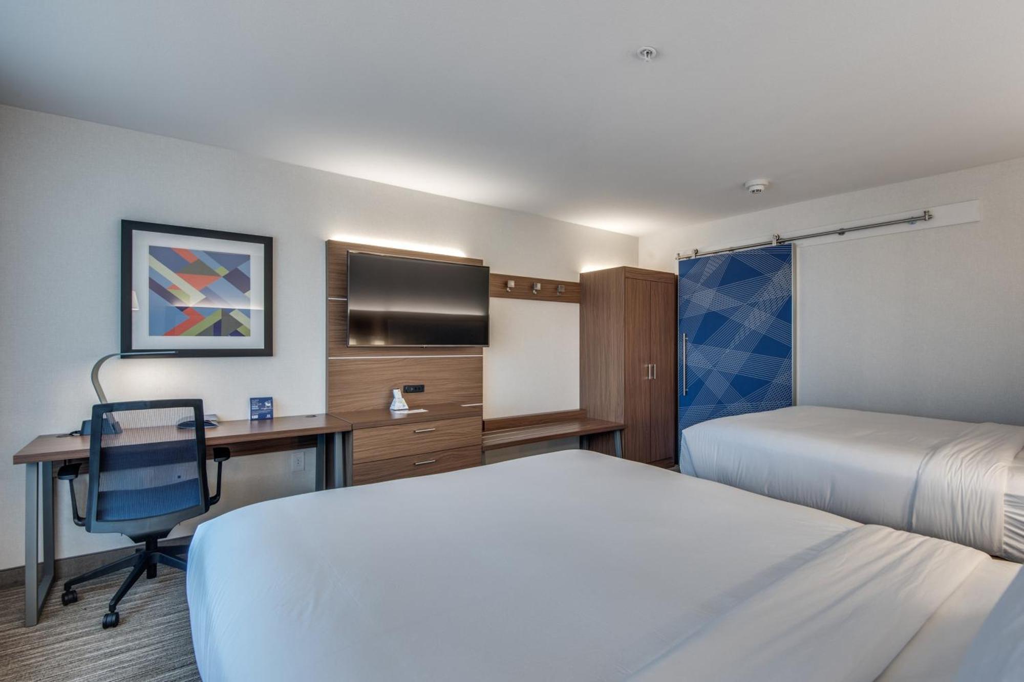 Standard Room Two Queen Beds