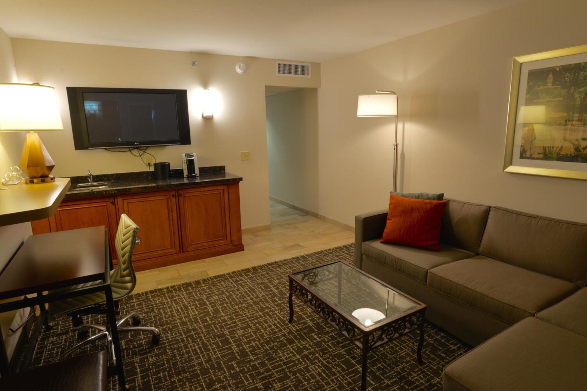 One-Bedroom Suite with Two Queen Beds