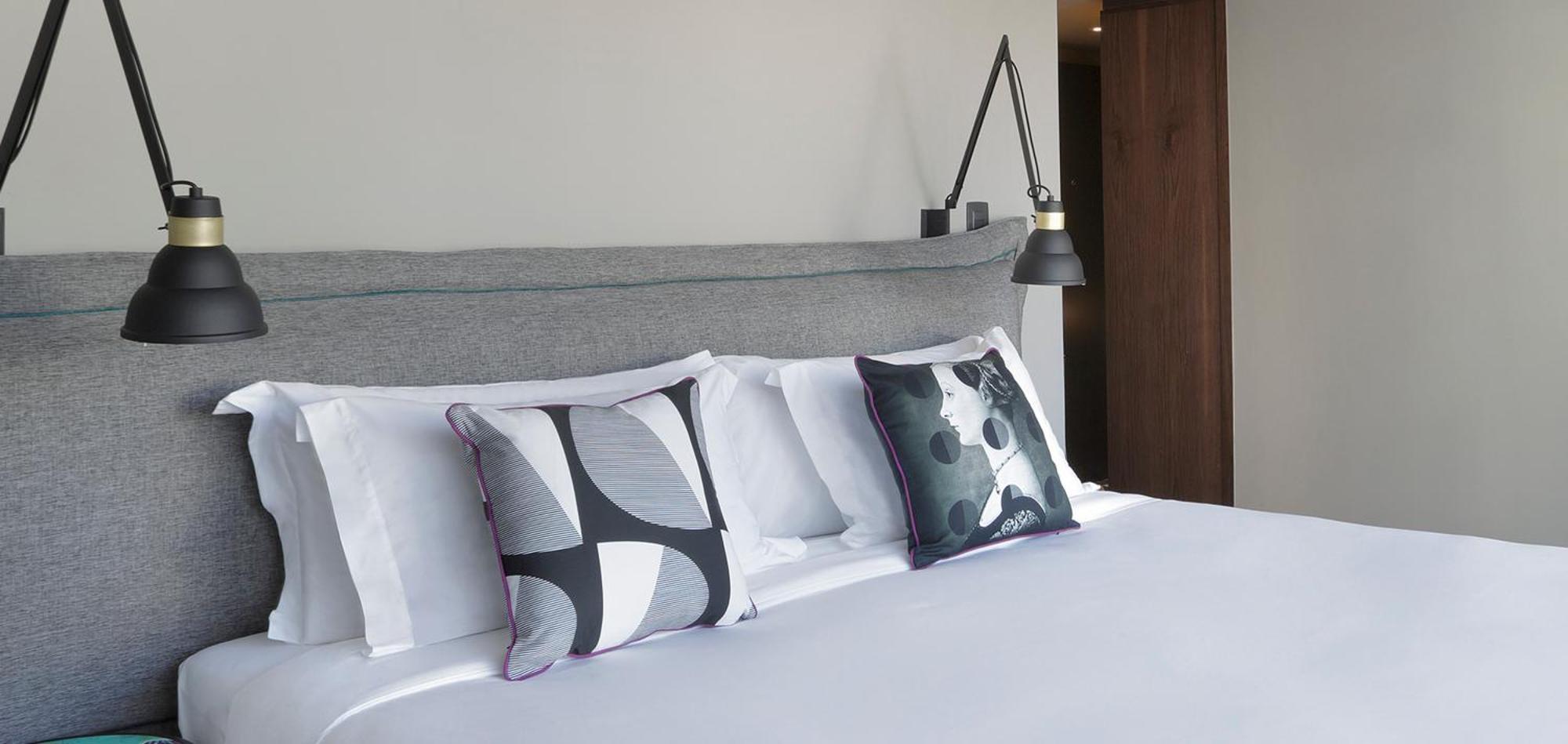 Standard Dreibettzimmer mit 1 Queensize-Bett und 1 Einzelbett