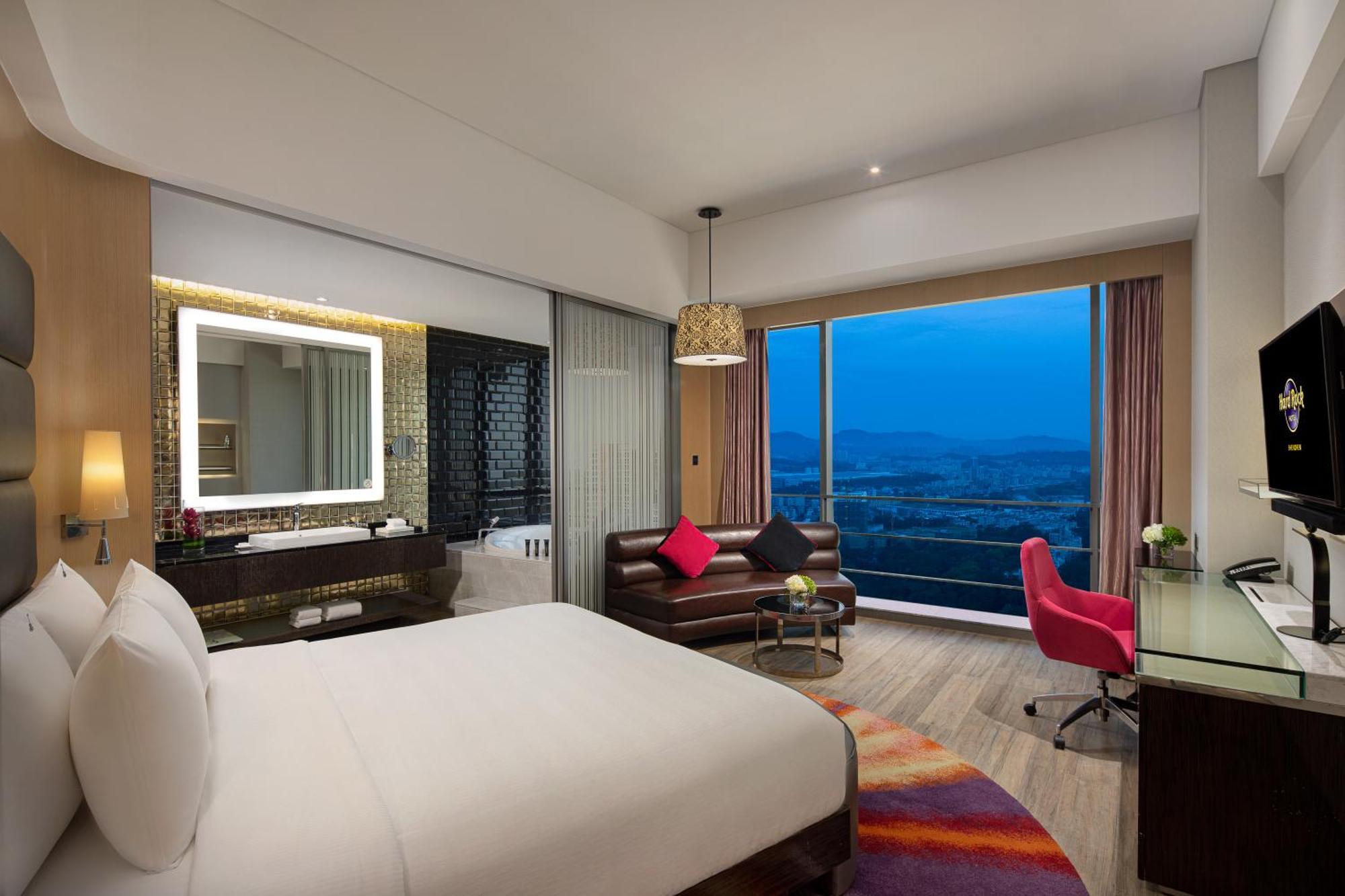 Superior King Room