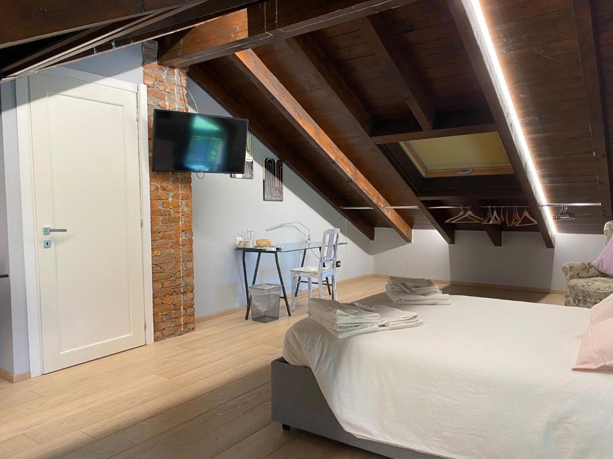 Double Room,1465239637:JPEG