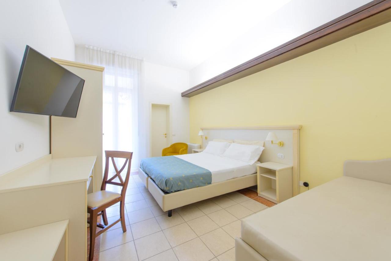 Classic Quadruple Room,1468979378:JPEG