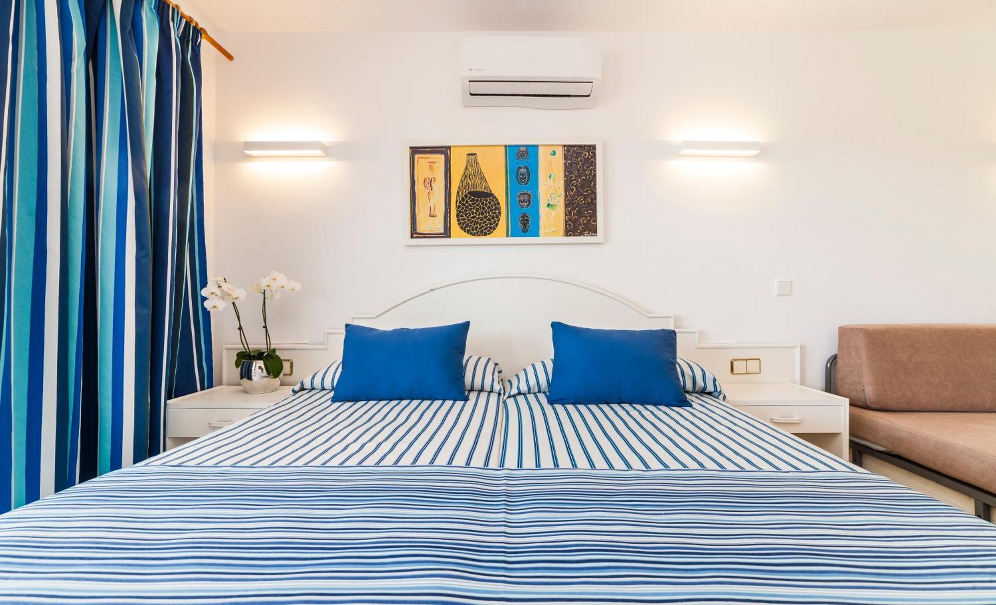 Double Room,1272493126:JPEG