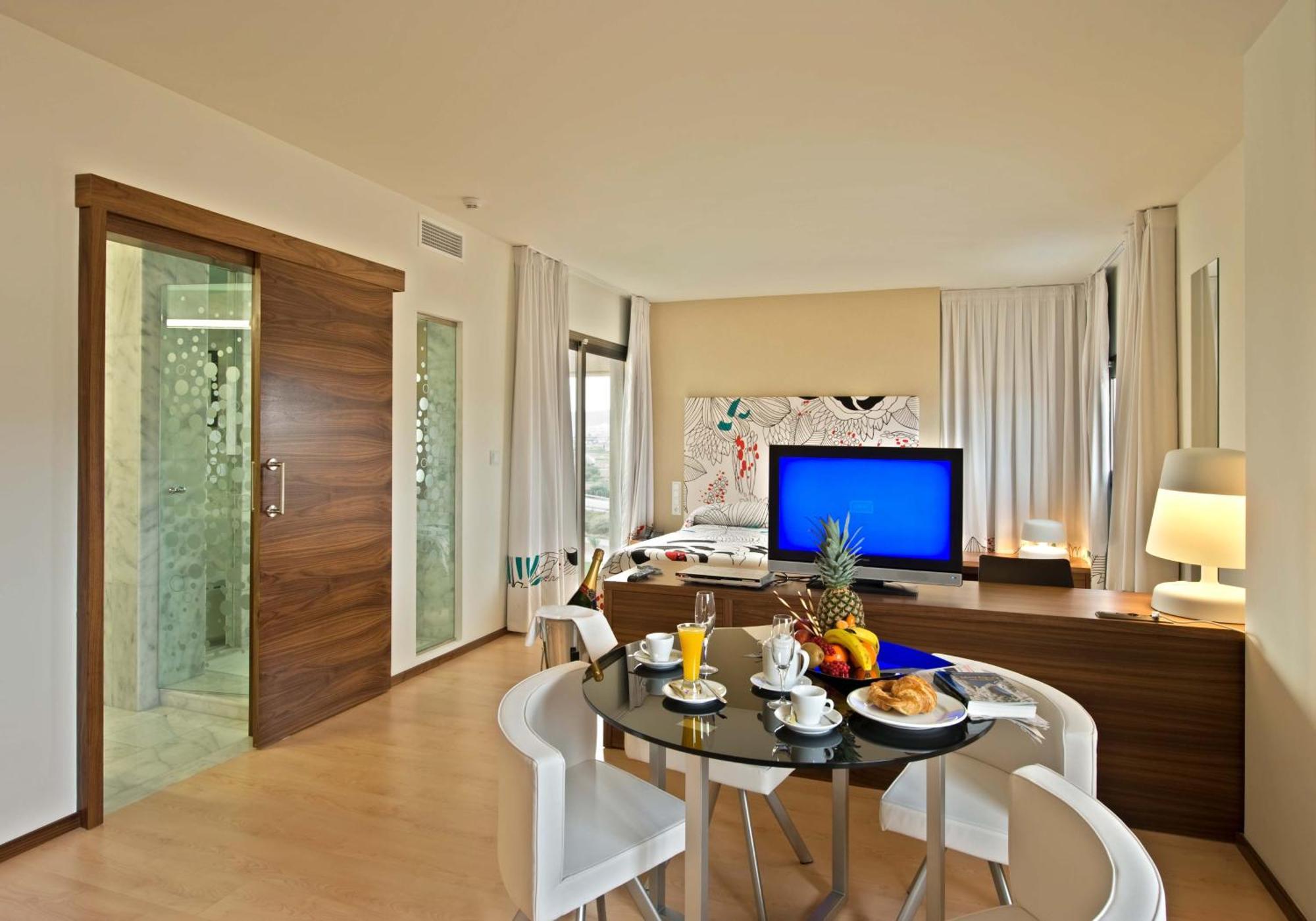 Deluxe Double or Twin Room Spa Bath