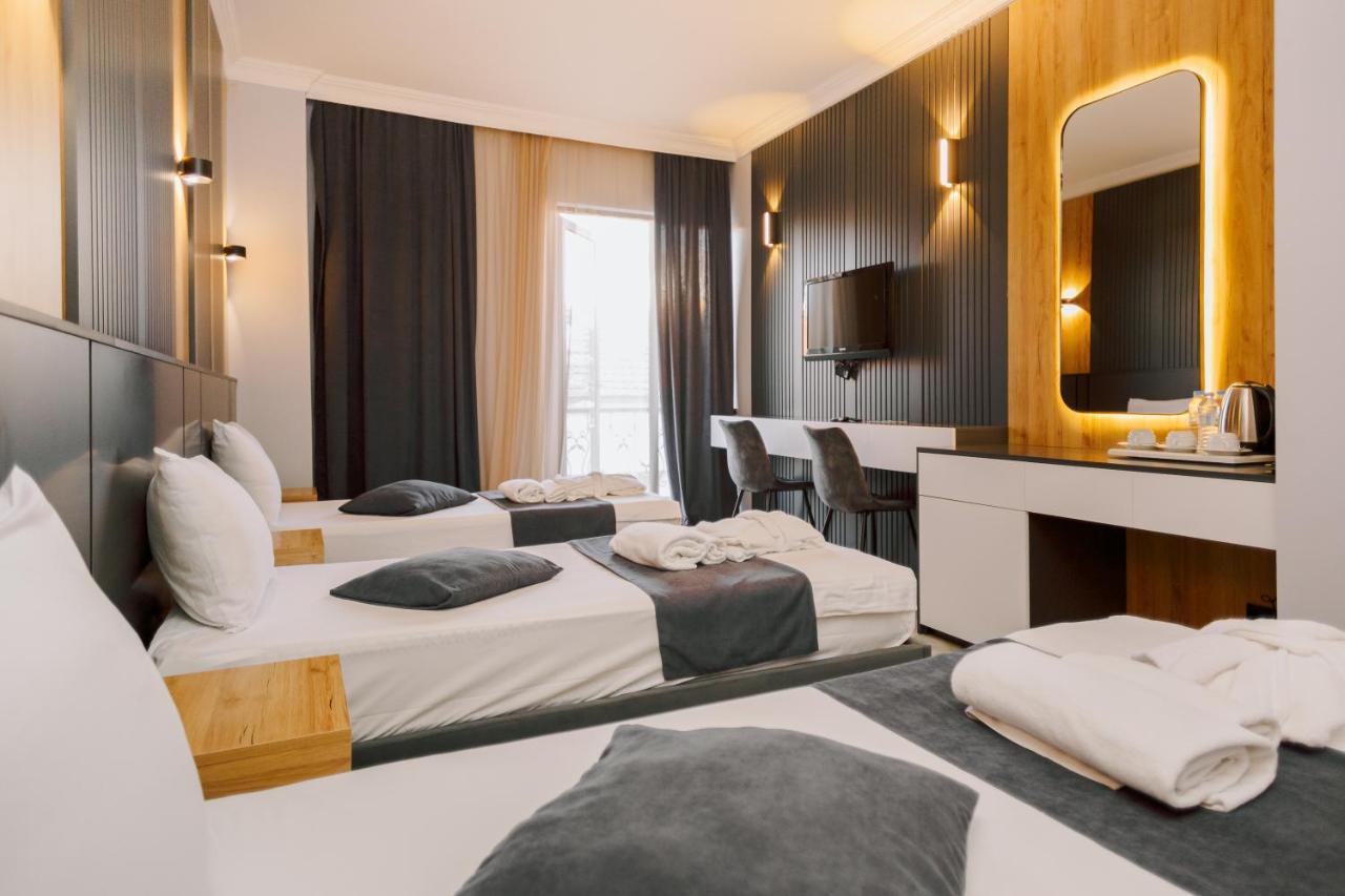 Triple Room Balcony