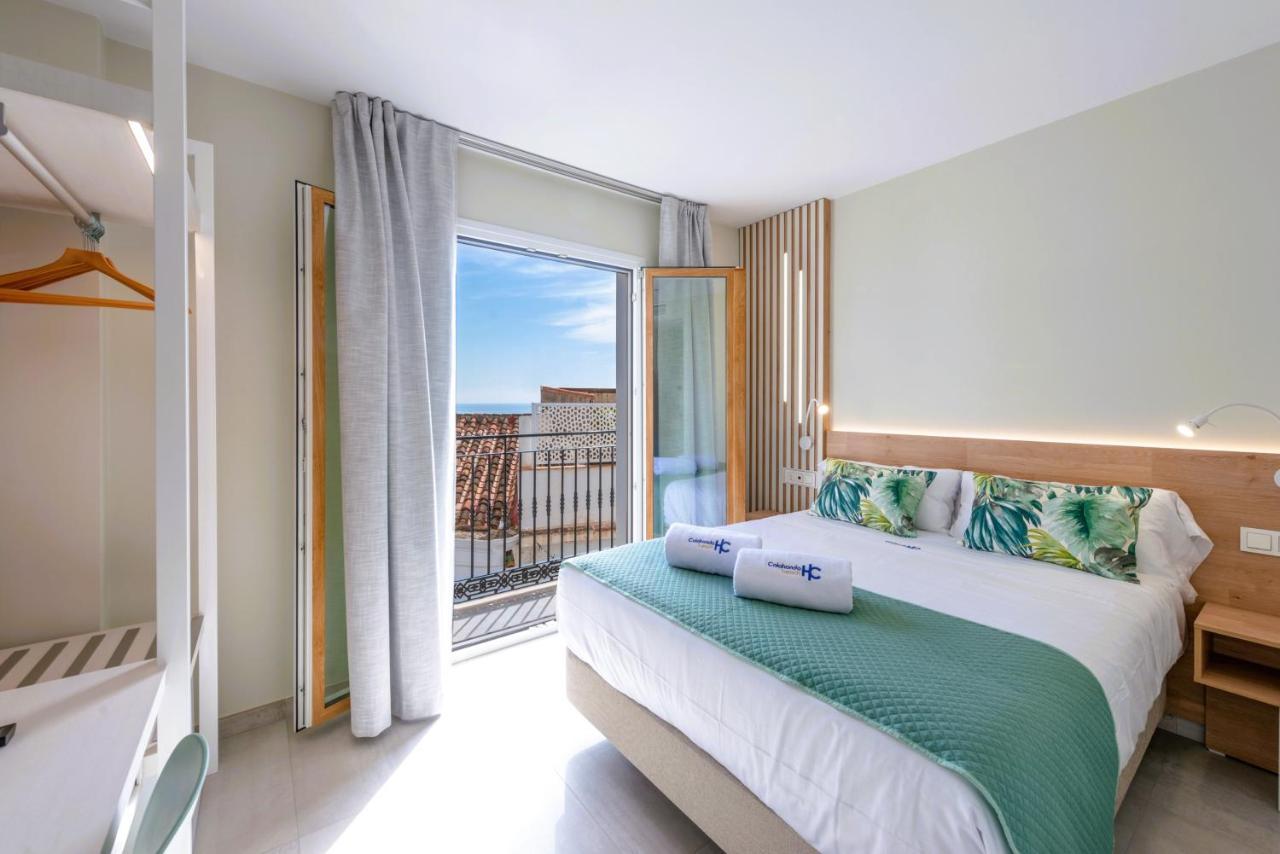 Deluxe Tweepersoonskamer met Balkon en Zijdelings Uitzicht op Zee
