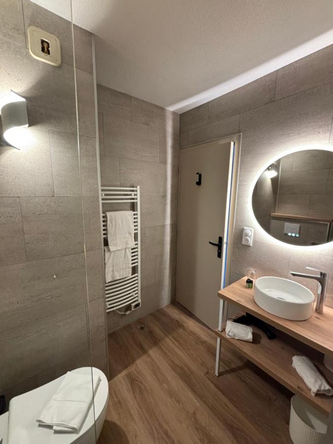 Habitación Doble Superior con vistas a la piscina