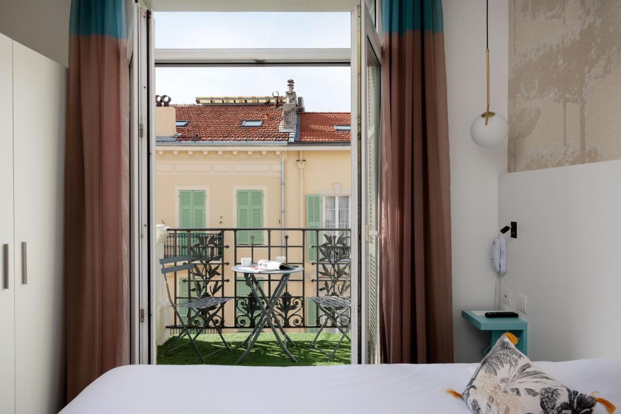 Deluxe Double Room Balcony,1563266455:JPEG