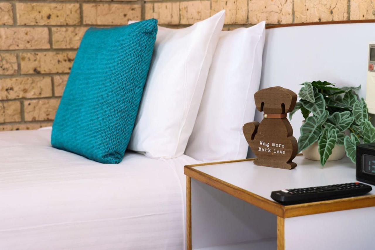 Deluxe Queen Room - Pet Friendly