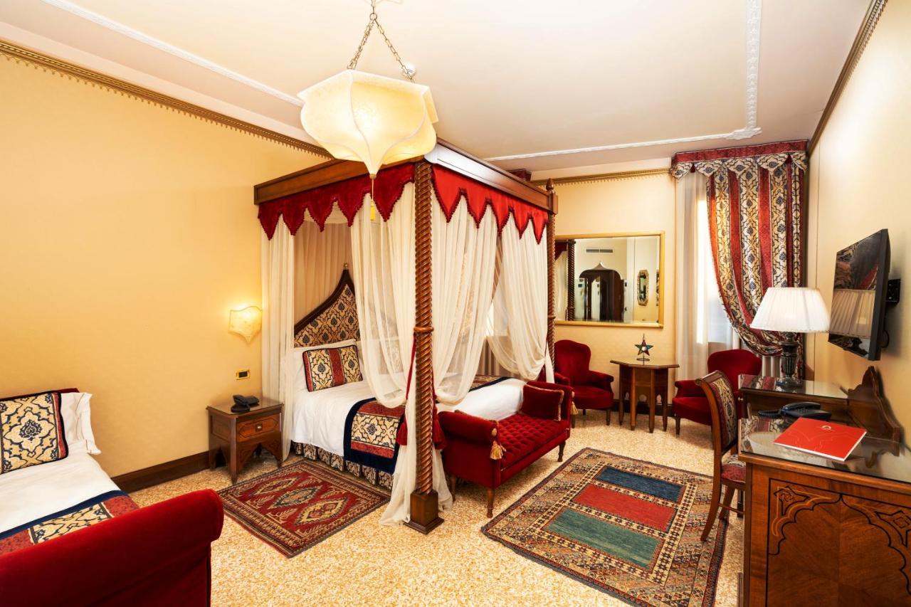Junior Suite Canal View