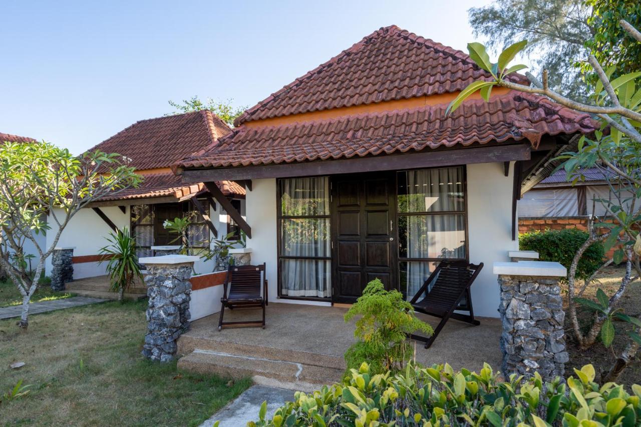 Deluxe Bungalow mit Gartenblick