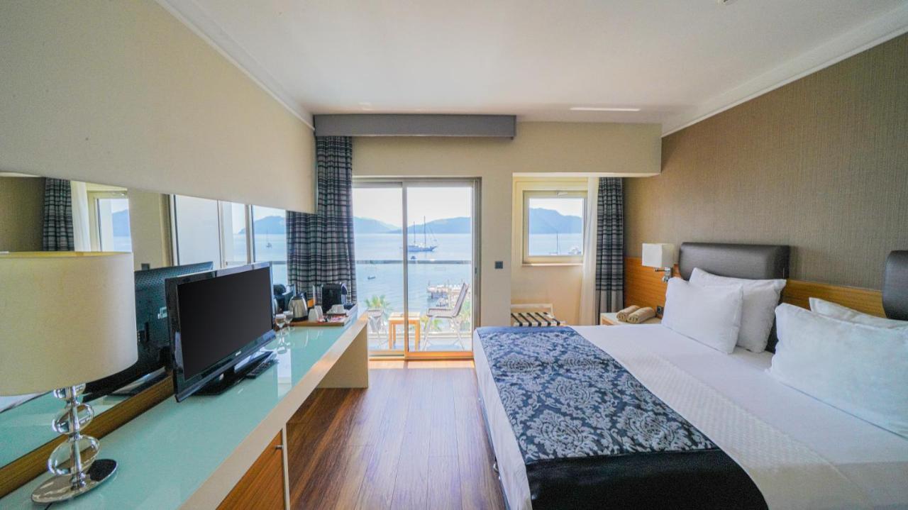 Standard Double or Twin Room Sea View