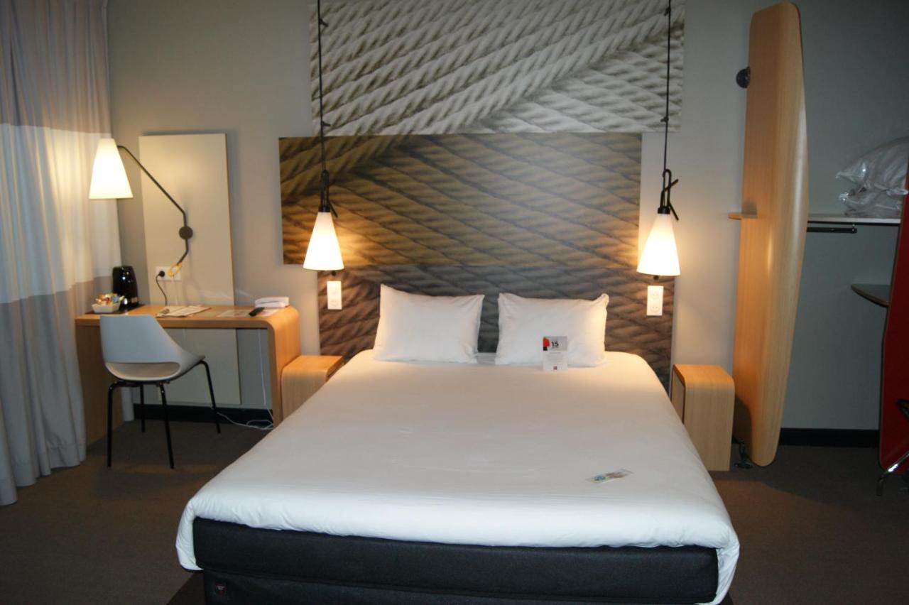 Superior Room with walk-in shower - Mobility Access