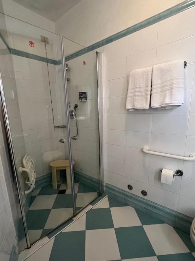 Deluxe Family Suite,1498647478:JPEG