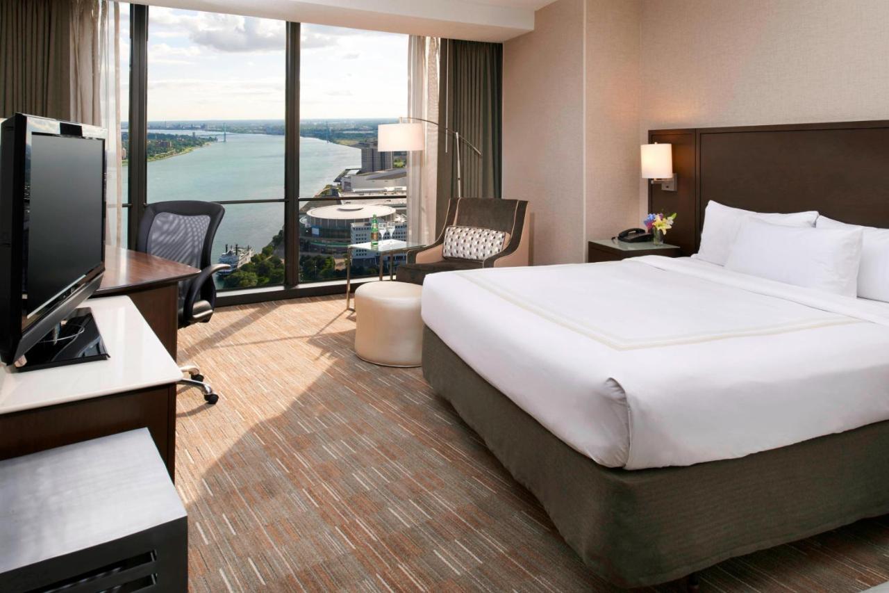 Zimmer mit Kingsize-Bett - Flussblick