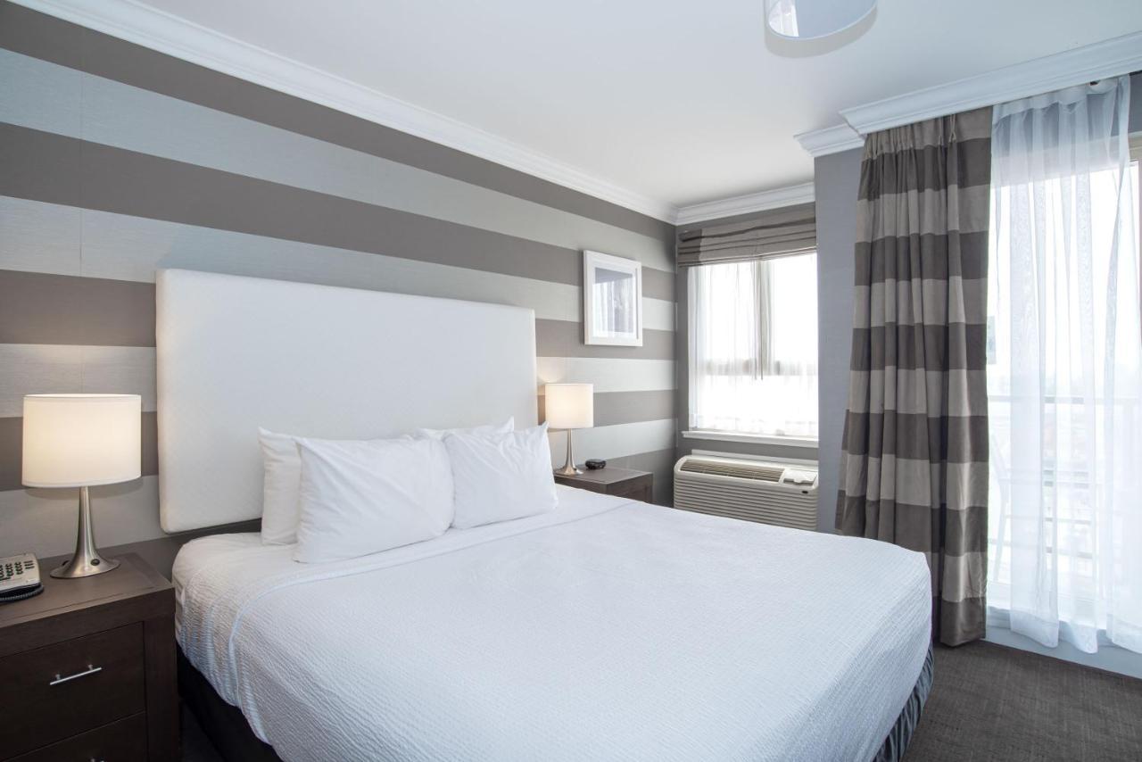 Tower Room, 1 King Bed, Balcony