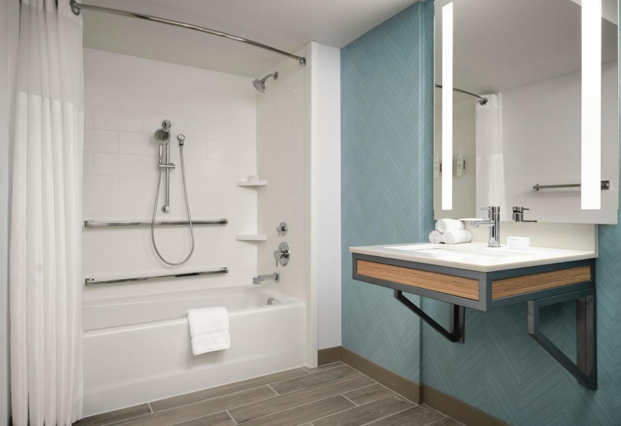 Habitación Evolution con cama extragrande - Adaptada para personas de movilidad reducida
