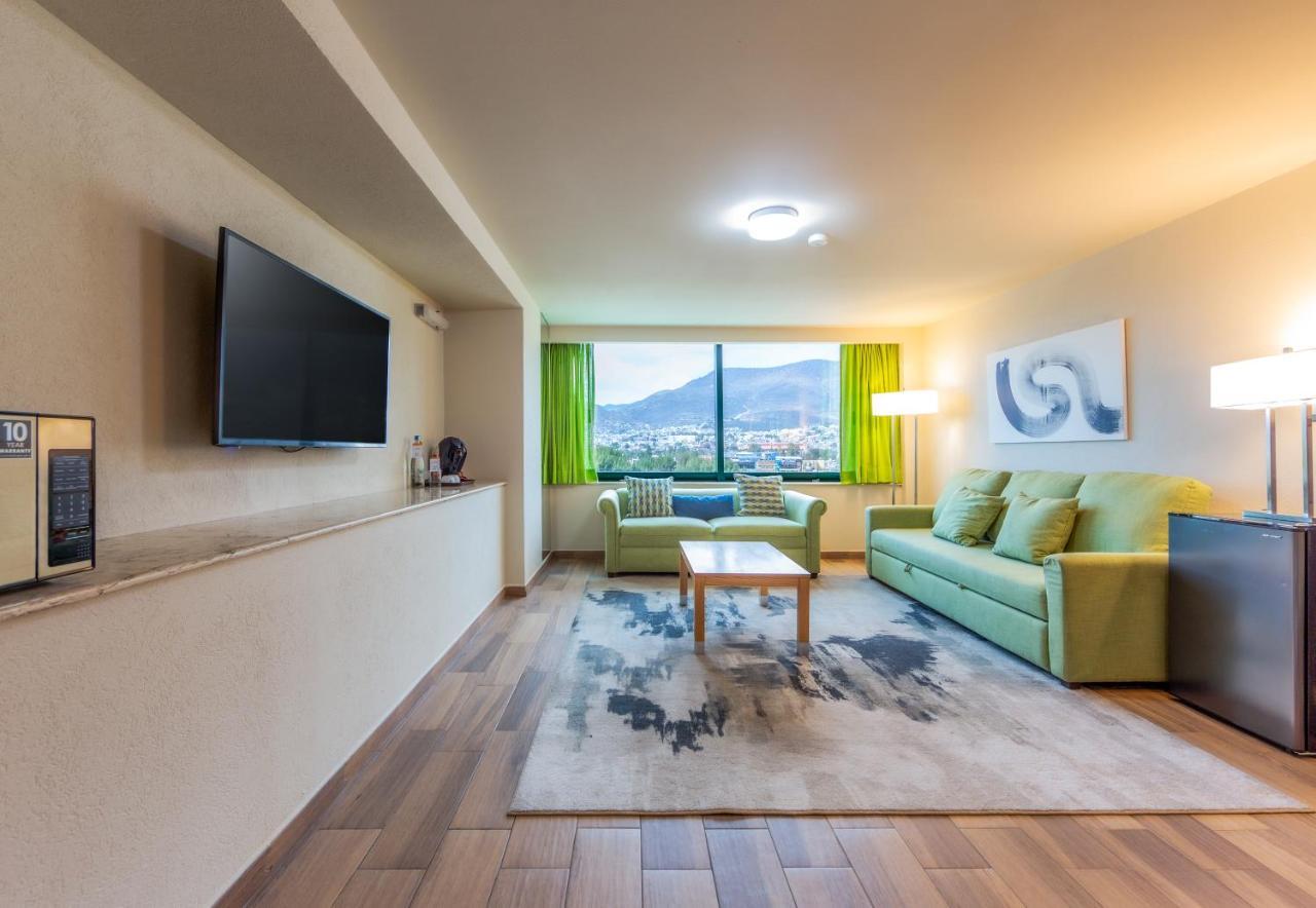 Standard Double Suite,1498792498:JPEG