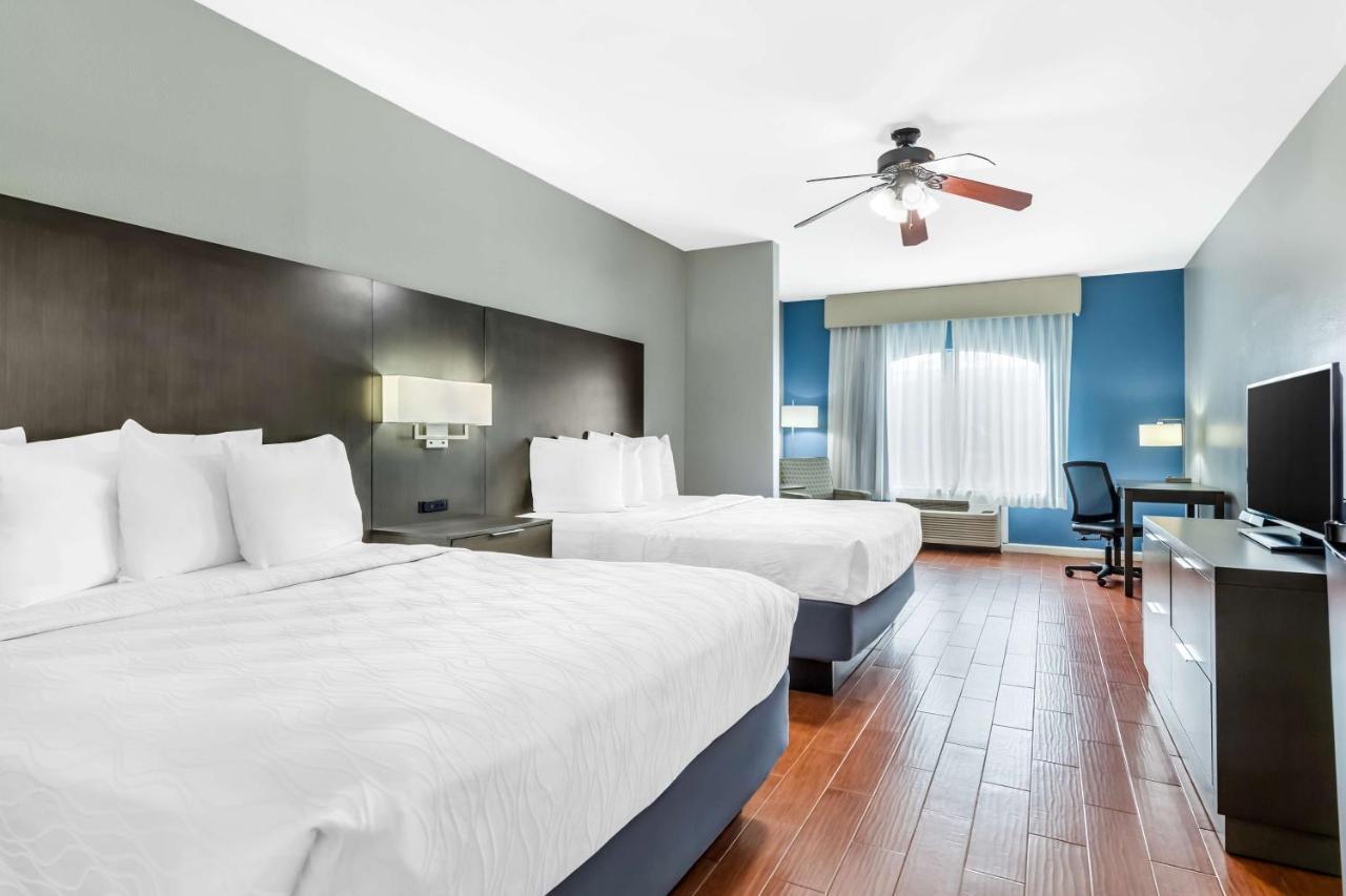 Queen Room with Two Queen Beds - Non-Smoking