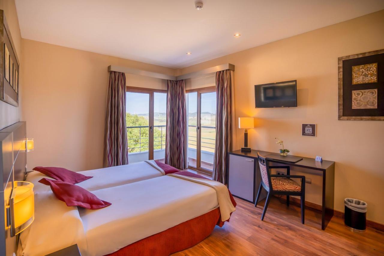 Triple Deluxe Room,1498781713:JPEG