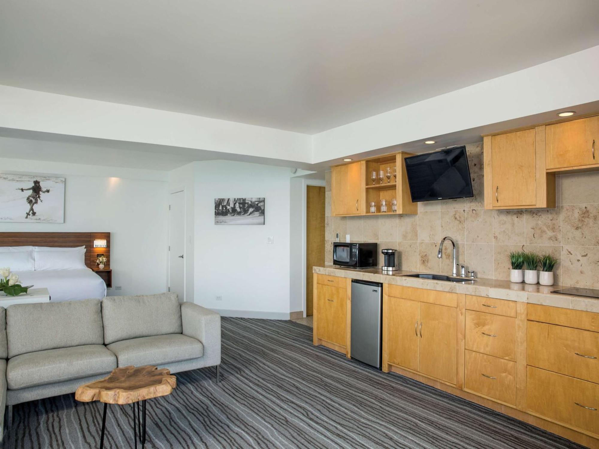 Junior Suite Ocean Front