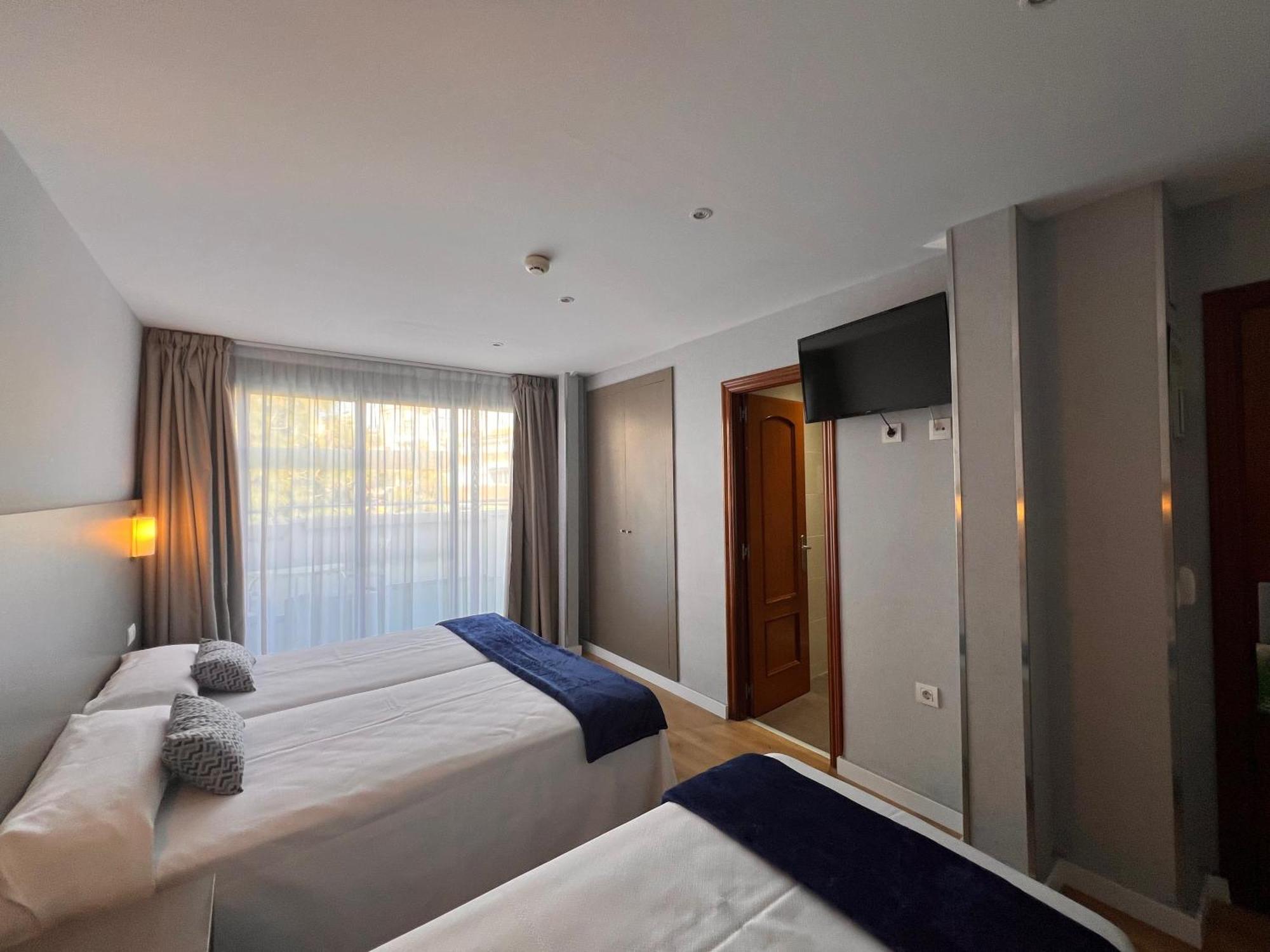 Triple Room Terrace