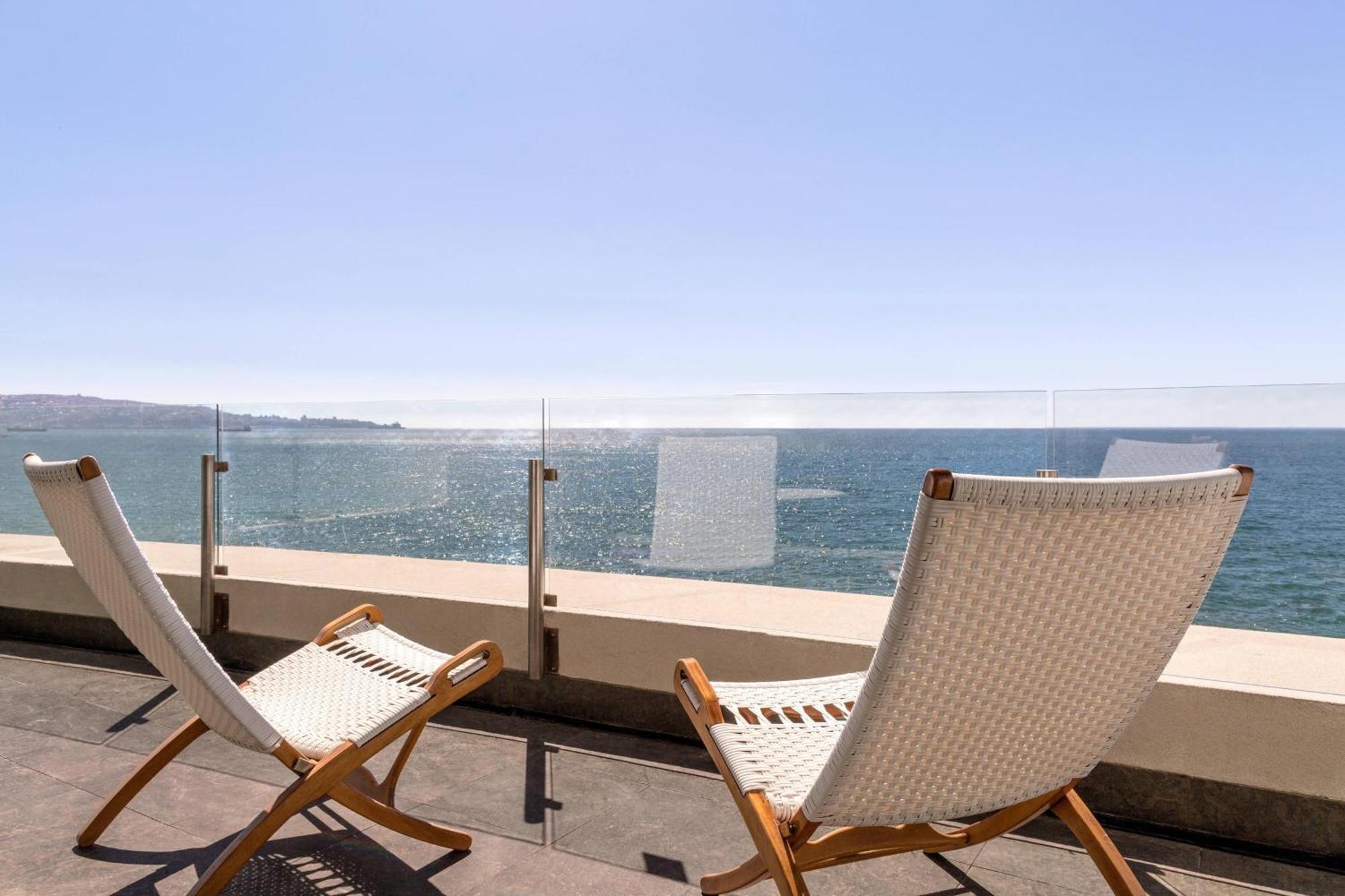 Deluxe Zimmer mit 2 Doppelbetten und Meerblick