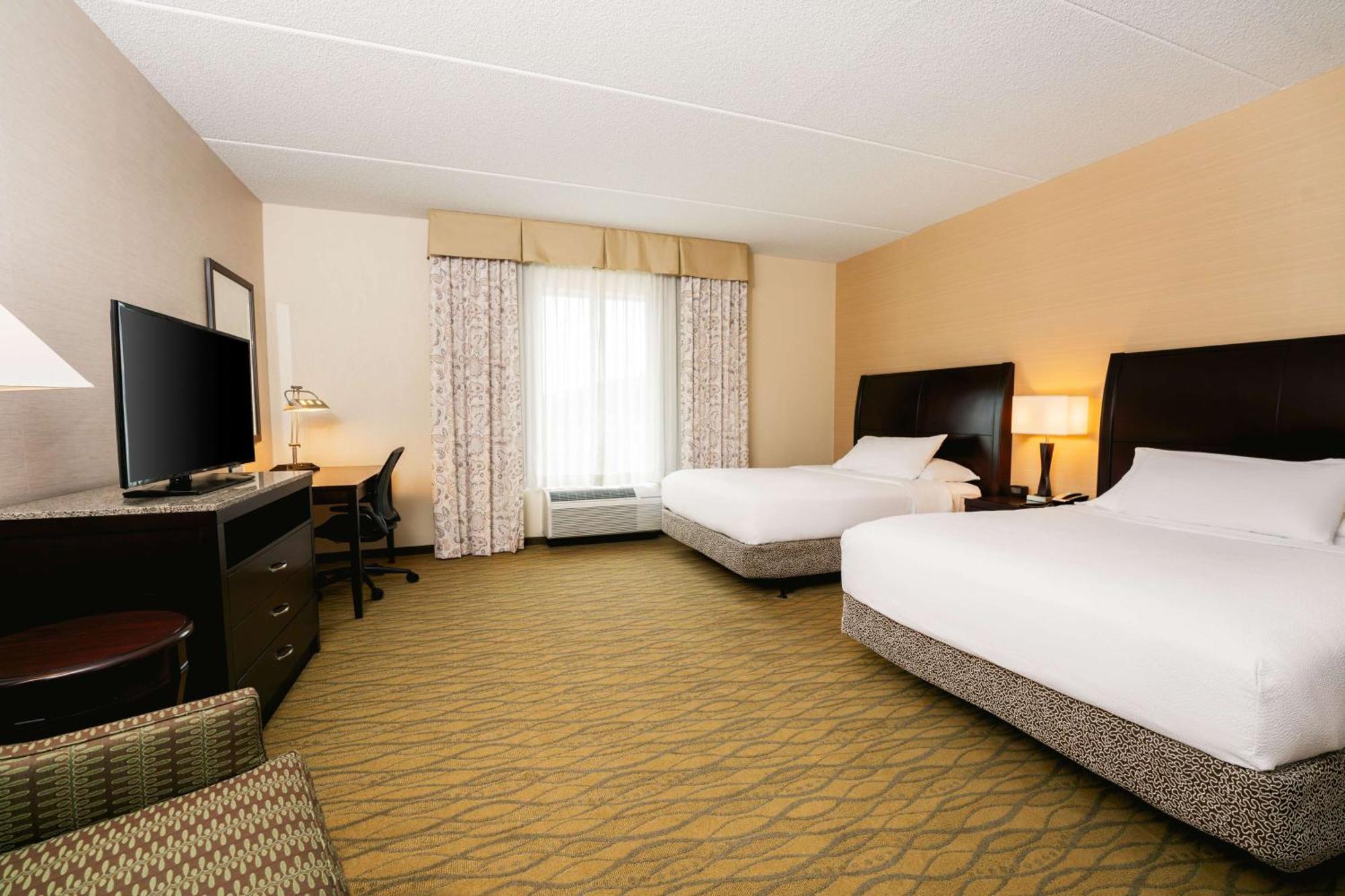 Queen Room Two Queen Beds