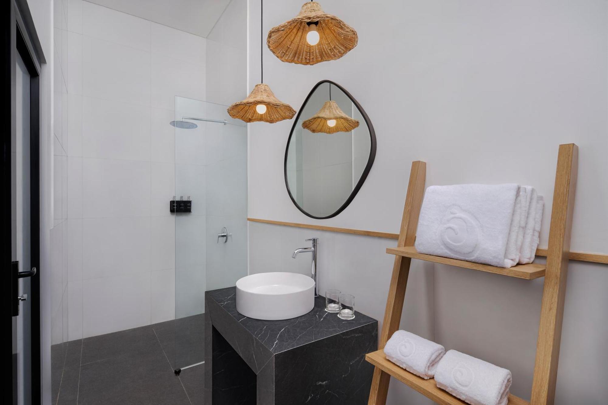 Deluxe Quadruple Room,1499764558:JPEG