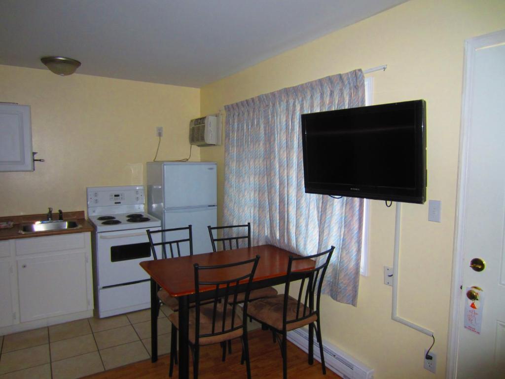 Queen Suite