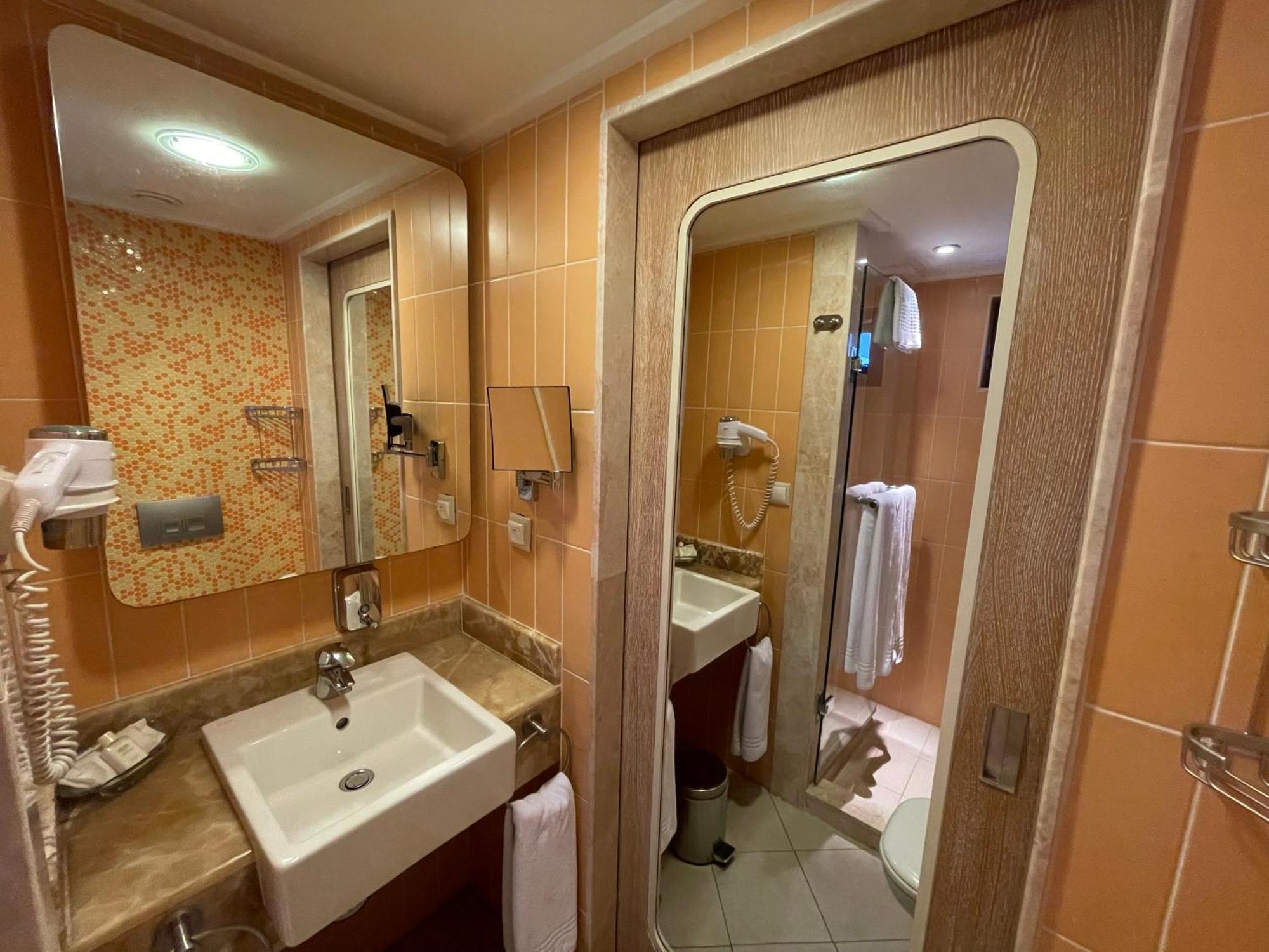 Habitación Familiar con balcón