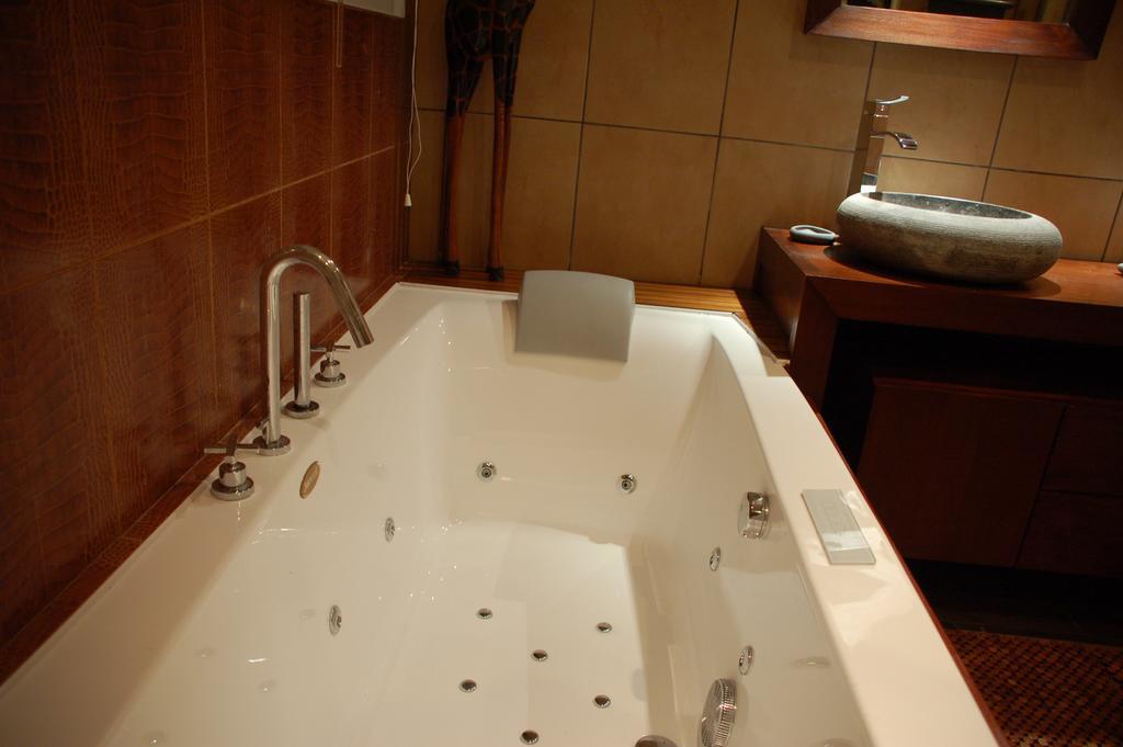 One-Bedroom Apartment,1729889351:JPEG