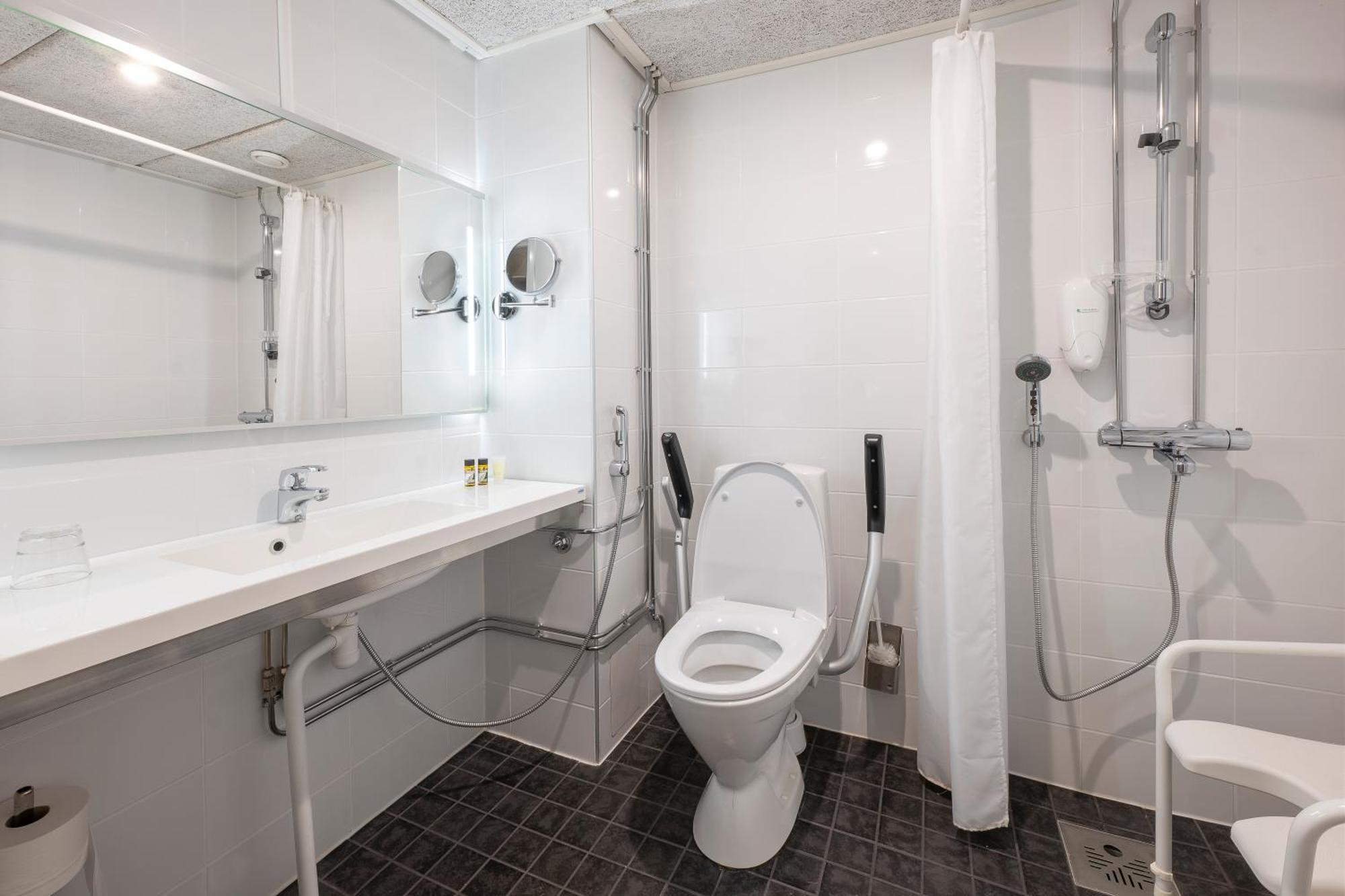 Twin Room - Disability Access