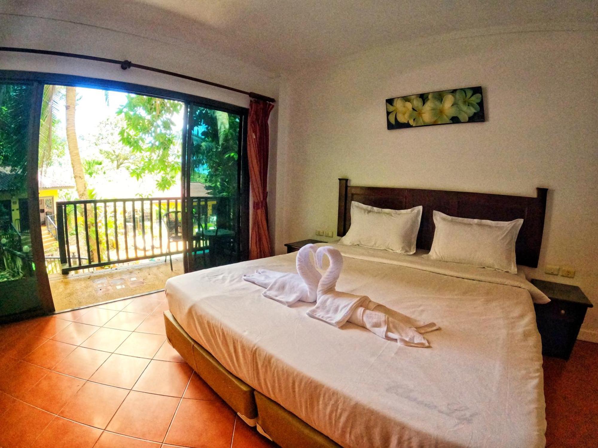 Double Room with Pool View